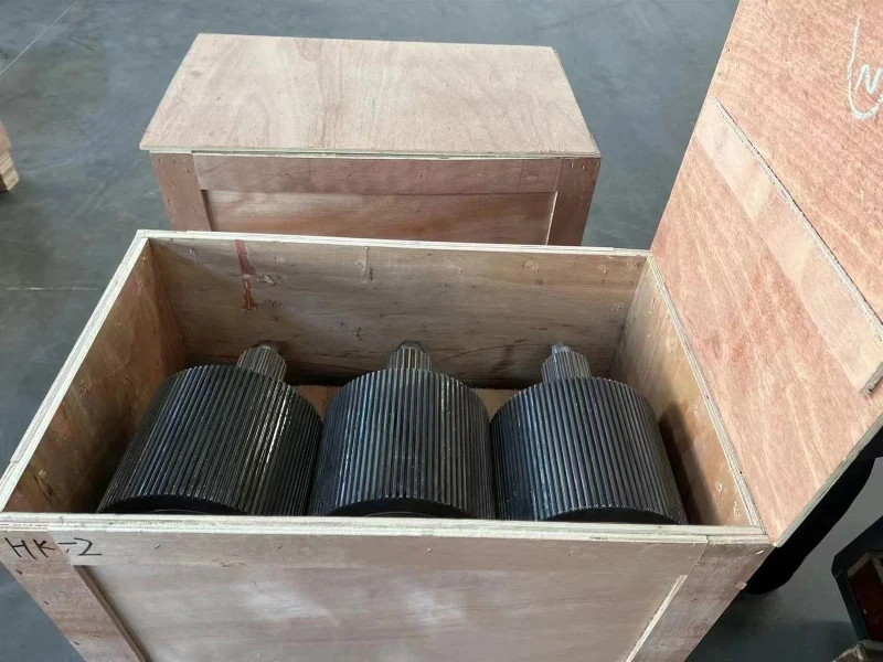 Pellet roller Pellet roller